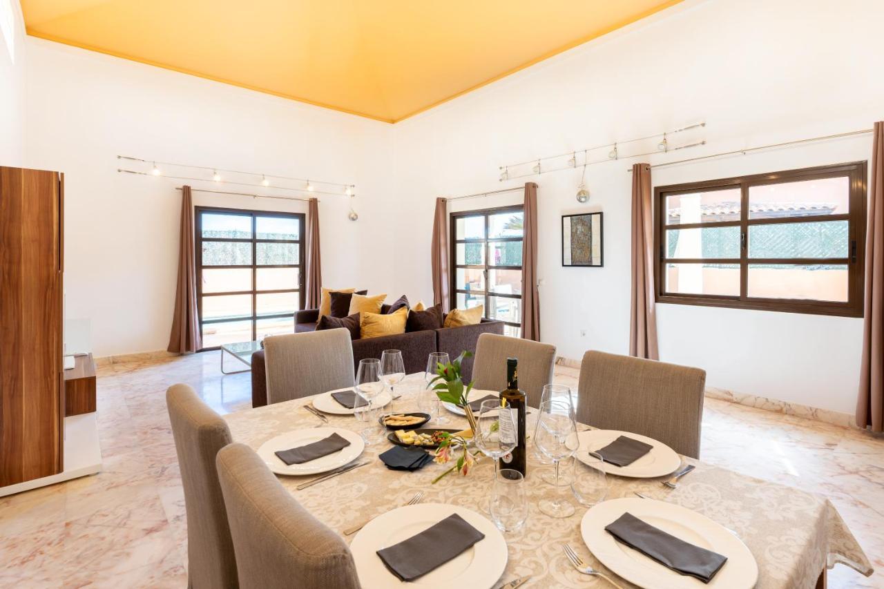 Villa Serenity Private Pool Corralejo By Holidays Home Eksteriør billede
