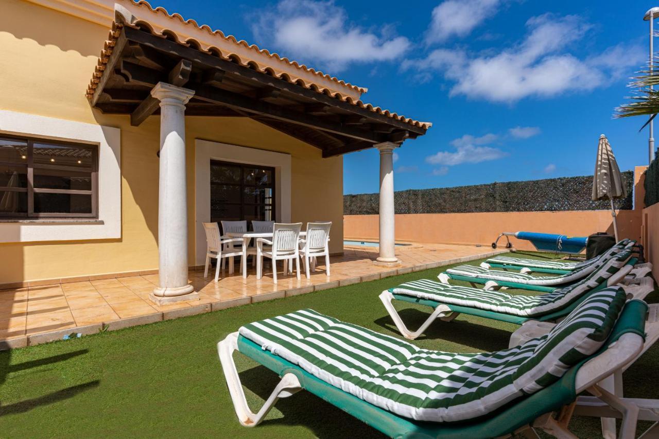 Villa Serenity Private Pool Corralejo By Holidays Home Eksteriør billede